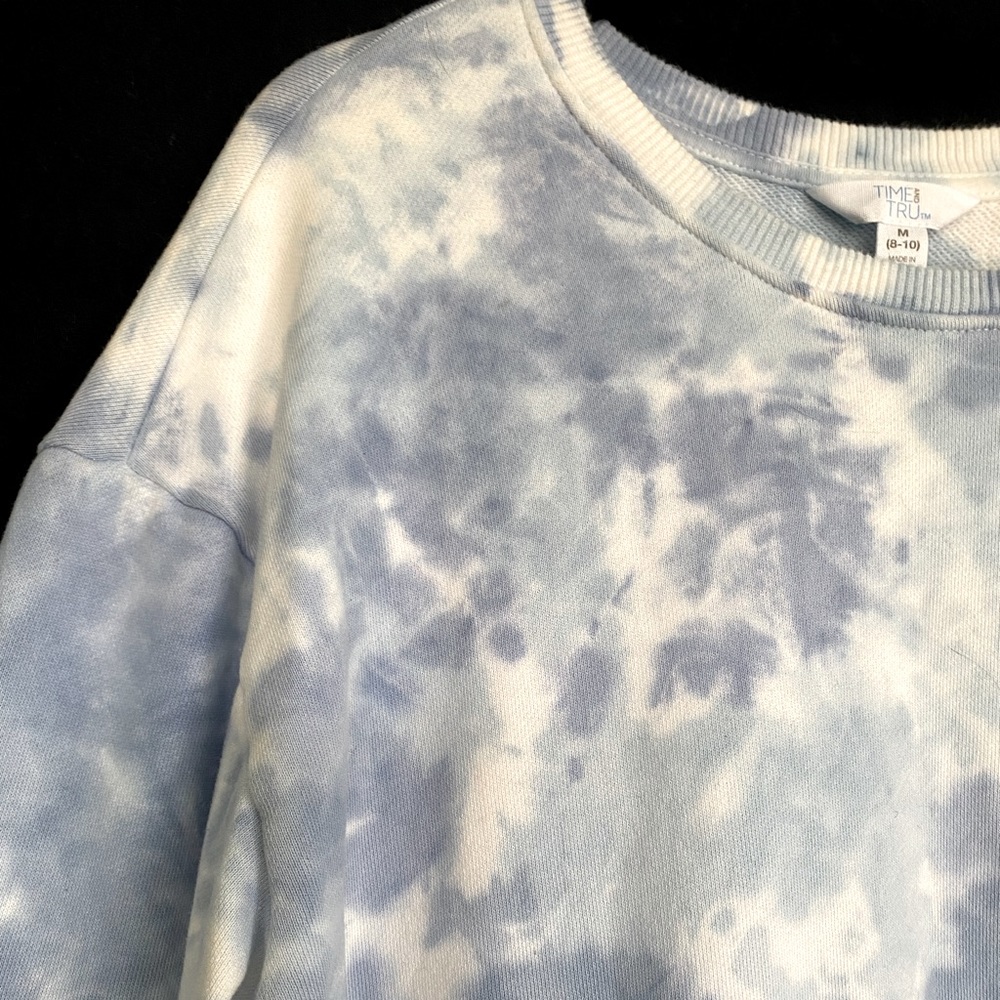 TIME AND TRU Blue Sweatshirt